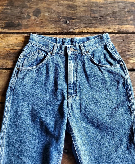 Vintage 80's high rise stone wash Lee Jeans - image 9
