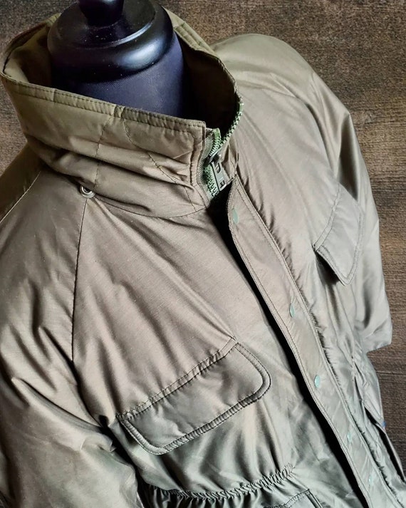 Vintage 80's jacket. Olive drab midweight parka. - image 6