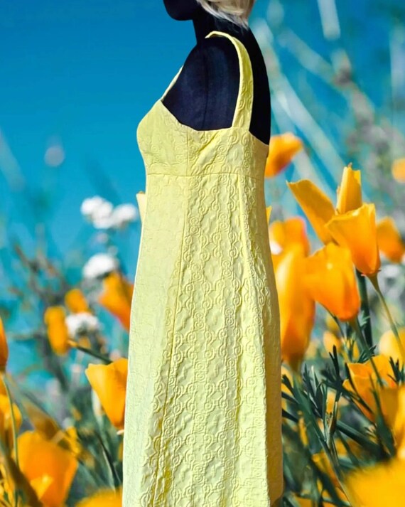 Cute light pastel yellow textured damask handmade… - image 5