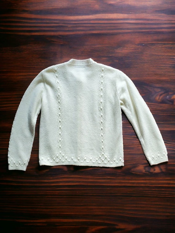 Vintage 60's handknit cardigan sweater - image 5