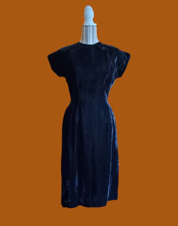 Gorgeous 1950's Jane Hodges black velvet dress! - image 7