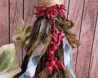 Cinnamon Scented Mini Christmas Broom: Primitive Holiday Decor