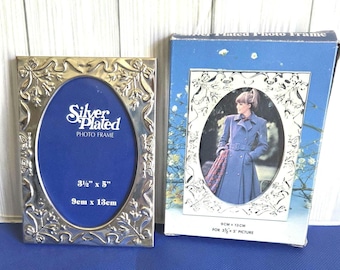 Vintage Silver Plated Picture Frame 3.5x5 Ornate Floral & Ribbon Frame Victorian Style Photo Frame Romantic Cottage Decor Shabby Chic