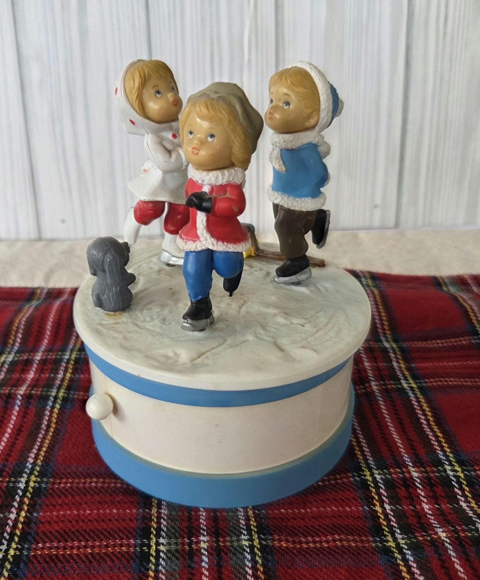 Vintage Ice Skating Music Box - Etsy