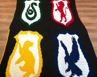 Grid Pattern | HP House Crests Blanket Crochet Pattern