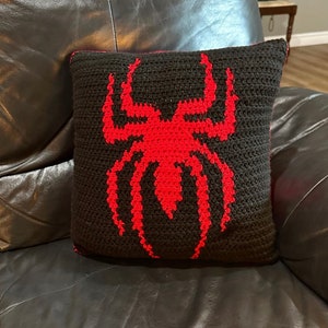 Grid Pattern | Spider Man Crochet Pillow Pattern