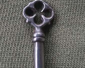 Remarkable Tiny Antique English Metal Skeleton Key! 1 Miniature Old Box Key One and three sixteenths long