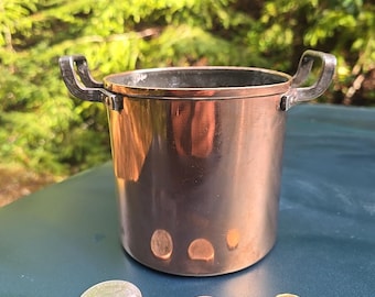Old English Copper Sauce Pan! Antique Miniature Melting Pot!  1.25 Pounds Weight!