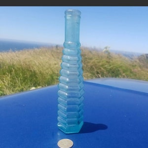 1880&#39;s Beautiful Old Cathedral Peppersauce Bottle! Antique Blue Muti Sided Food Spice Bottle!