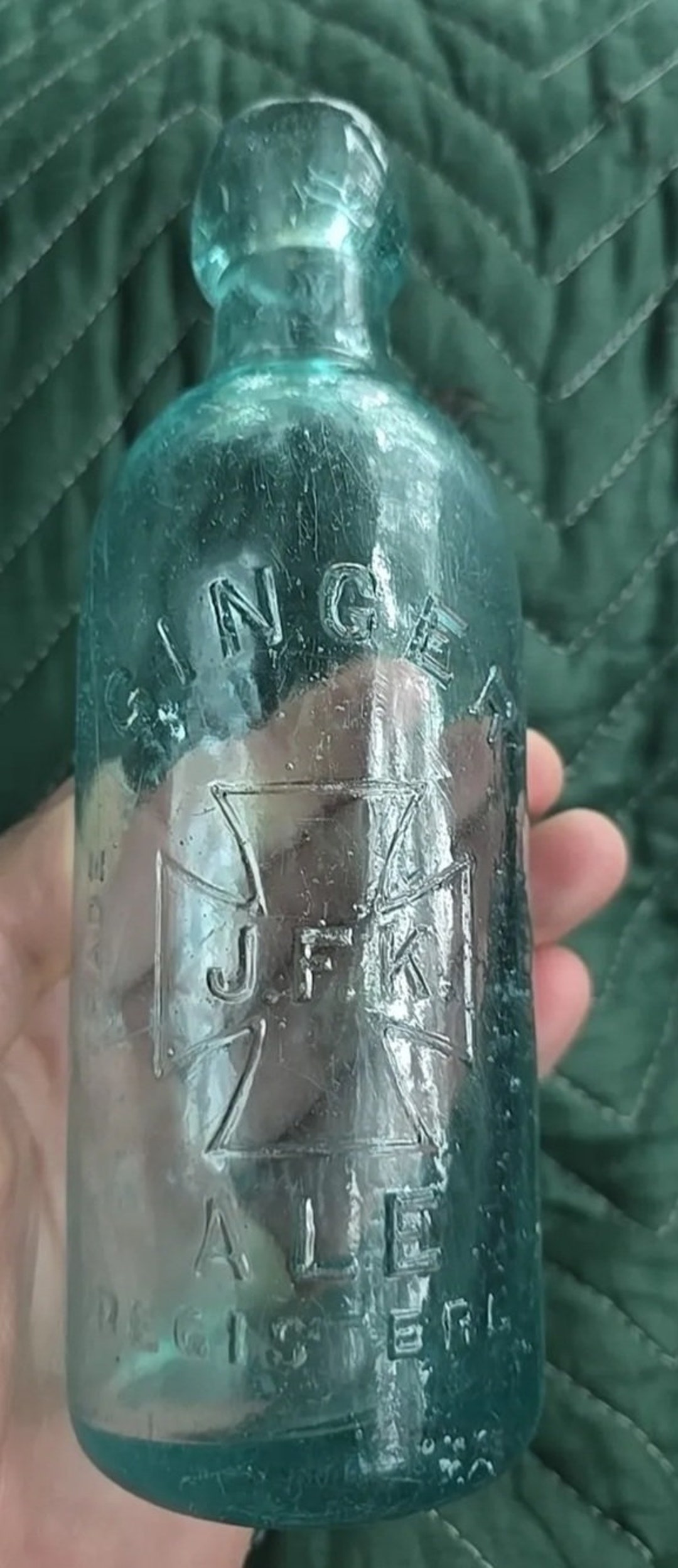最安 Bottle! Soda Ironcross NY Brooklyn Aqua Neat 1870s Old F. J. その他