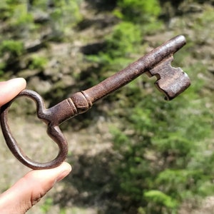 C. 1750 Giant Ancient French Iron Skeleton Key! Huge Old Metal CASTLE Key!