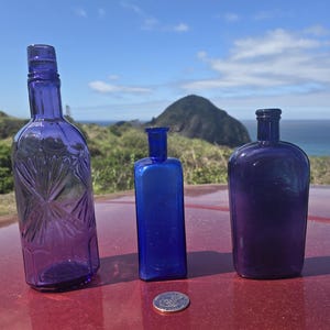 Beautiful 1890s Purple Backbar Whiskey Bottle! Antique Ornate Amethyst Liquor Bottle!