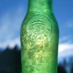 Old Seville Packing Company New York Bottle! Nice Hard to find Color Small Antique Pickle Food Bottle