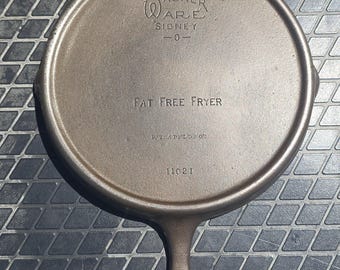 Beautiful Antique Wagner Fat Free Fryer!   Old American Cast Iron Griddle/Skillet from Sidney Ohio