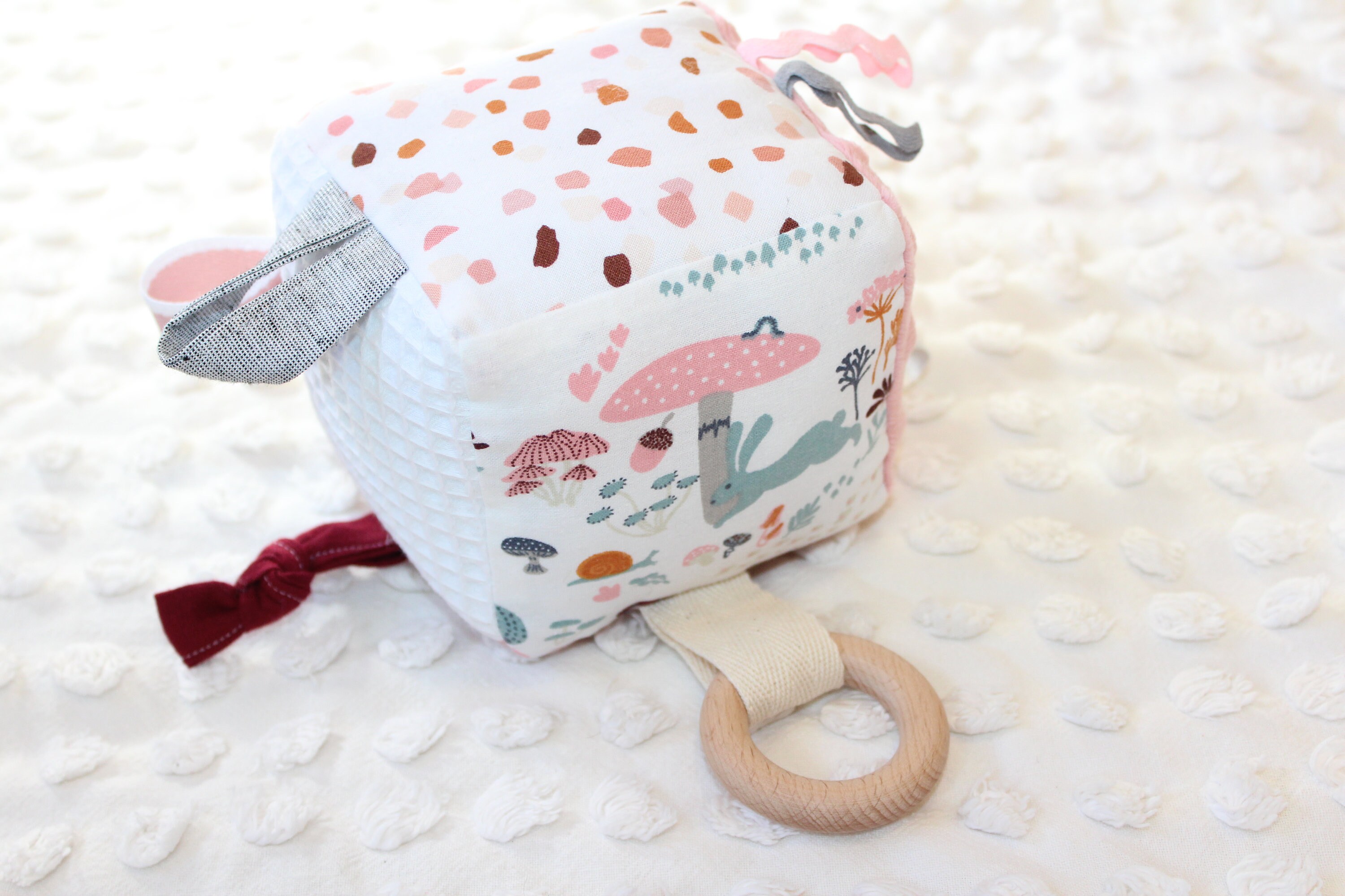 Baby Sensory Block Activity Cube Baby Rattle Crinkle Toy - Etsy
