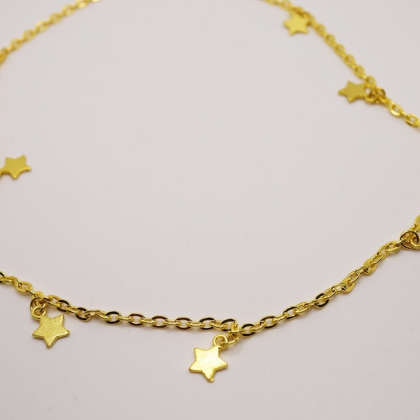 Sternenkette, Halskette mit goldenen Sternen
