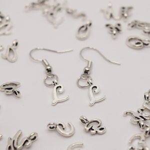 Pendientes con letras a elegir, ganchos para la oreja fabricados en plata de ley 925, pendientes personalizados con letras de la A a la Z