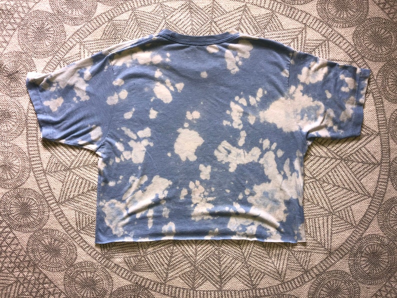 Hudy Delight Bleach-dyed Crop Top