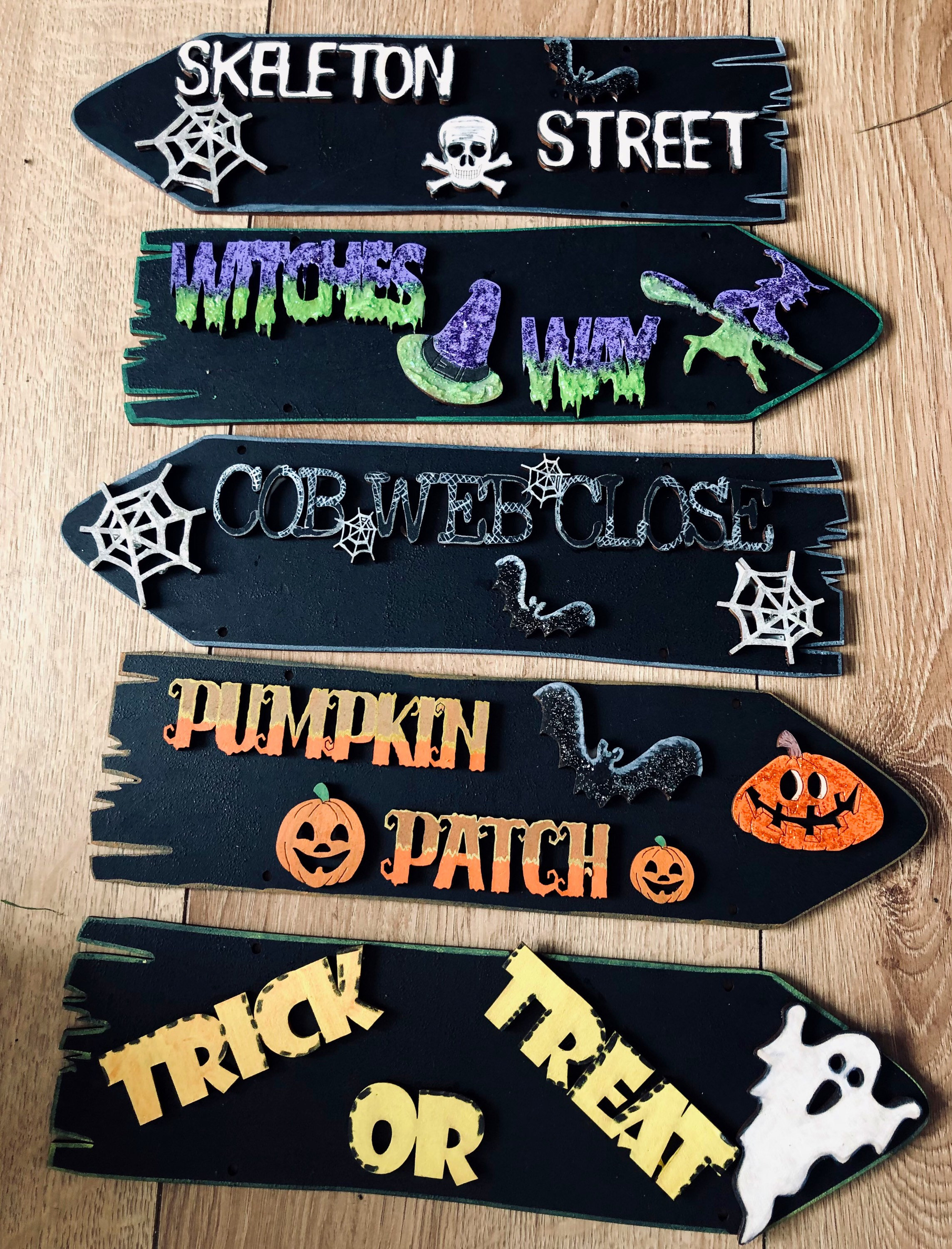 Halloween hanging direction sign Etsy