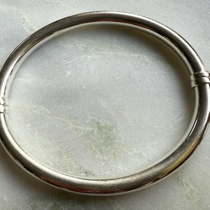 Vintage Sterling Silver Hinged Bangle Bracelet