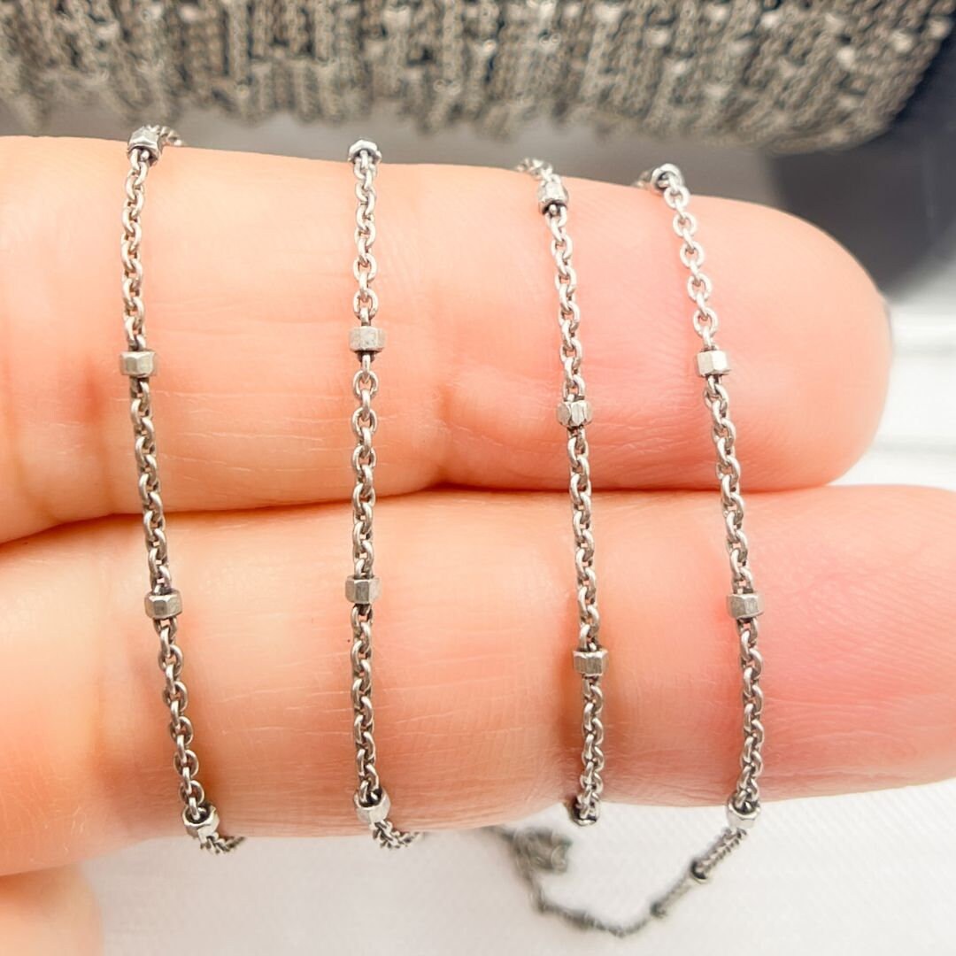 S114® Solution ネックレス C-series 1.4mm Oxidized Sterling Silver Satellite Chain, Dainty Cube Bead