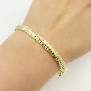 14K Solid Gold Hollow Textured Bangle Bracelet 67x58mm/Circumference 8.3 inches/ 14K Gold Thick stackable bracelet/Bangle Gift. Bangle20