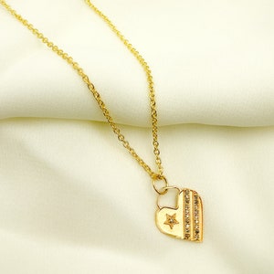 14K Solid Gold with Diamonds Heart Shape Charm with Star. Solid Gold pendant 20x16mm, heart charm for necklace. Solid Gold jewelry. GDP56