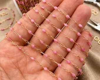 14 kt gold filled roze opaal geëmailleerde ketting te voet, gekleurde emaille gouden ketting bulk, emaille paperclipketting voor het maken van sieraden. V250RSG