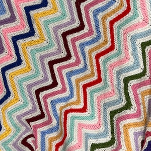 vintage hand crocheted throw blanket