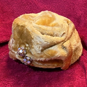 Vintage pillbox hat
