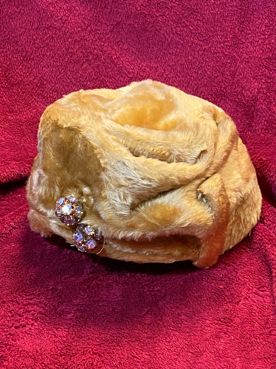 Vintage pillbox mink hat