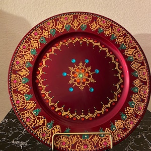 Decorative Trays, Henna Decorated Red Plate, Custom Plates, Henna Plates, Mehndi Thali, Wedding Charger Plate, Party Decor, Floral Plate