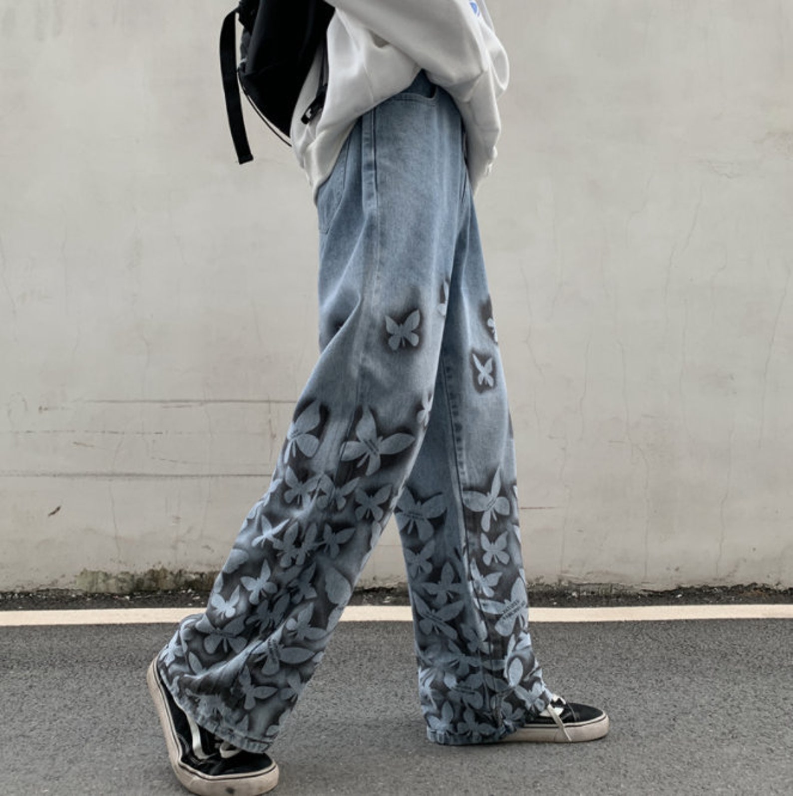 airbrush on jeans