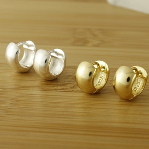 18K Gold Small Huggies, Tiny Gold Vermeil Huggie Earrings, Small Huggie Earrings, Thick Dainty Plain Huggie Earrings, Minimalist Huggies