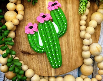 Tagliabiscotti a forma di cactus fiorito
