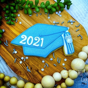 Grad Cap Cookie Cutter