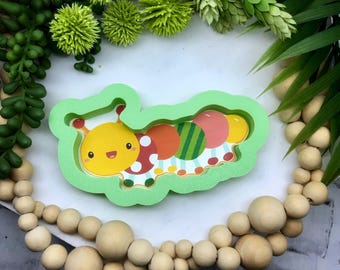 Cortador de galletas de oruga lindo