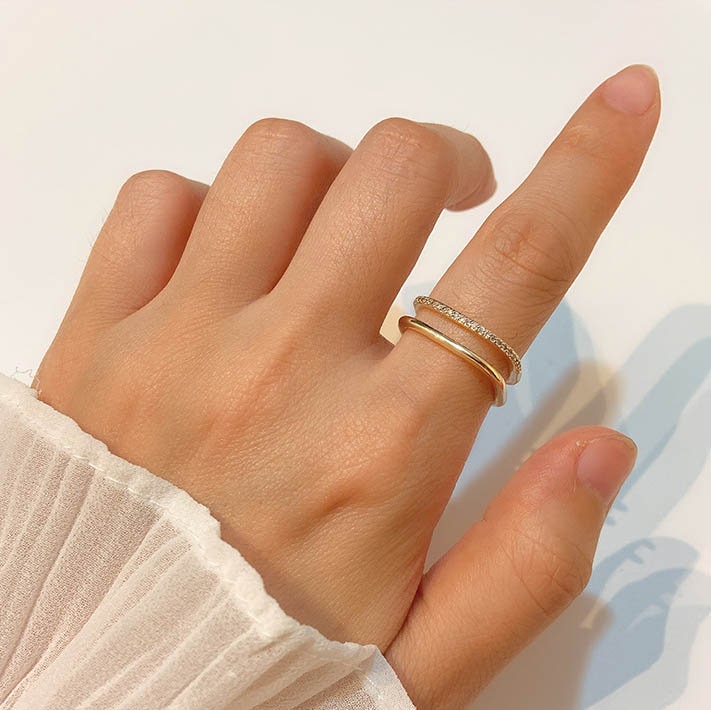 How to Wear Stackable Rings, Jewelry Trends