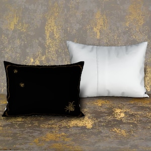 Cotton or Silk Come Into My Parlour Sham : Right