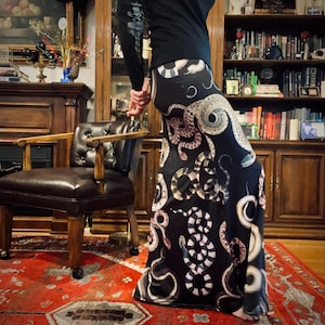 Antiker Schlangen Schlangen Gothic Maxi Rock