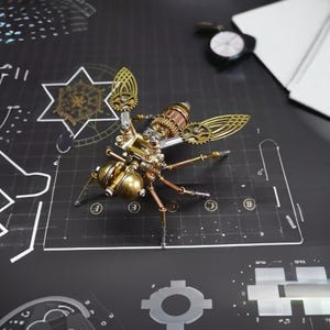Steampunk Mechanical Insect Bee DIY Assembly Puzzle Handmade Creative Small Crafts Ornaments Gift  Steampunk Figurine Christmas Gift for Boy