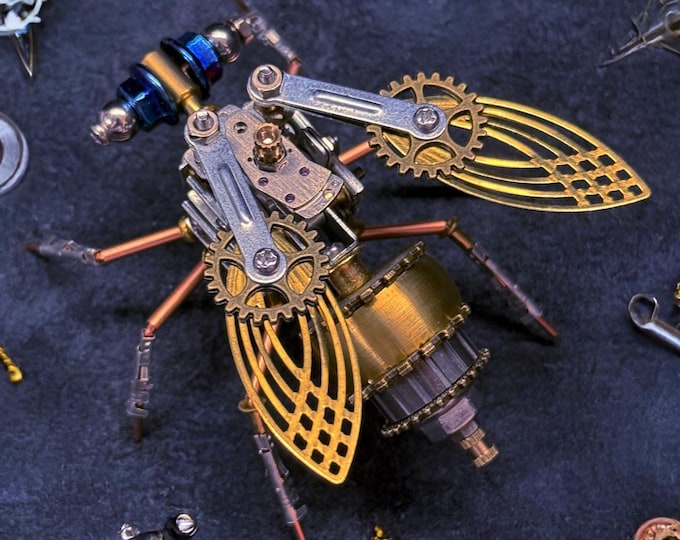 Steampunk Metal Insect Fly Sculpture Insect Figurine Bug Insect Gift tabletop ornament Home Decor DIY Assembly Puzzle Mechanical Fruit Fly