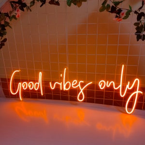 Solo buone vibrazioni Insegna al neon Insegna al neon per matrimoni Arte murale Regali per decorazioni Insegna al neon fatta a mano Decorazione per feste di compleanno Insegna al neon per bar Luci notturne