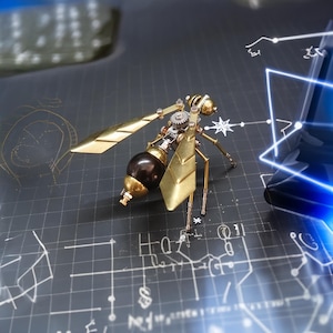 Steampunk mechanical Bug Metal insect Wasp DIY Handmade Creative Adults Steampunk Figurine Christmas Gift for Boy Small Crafts