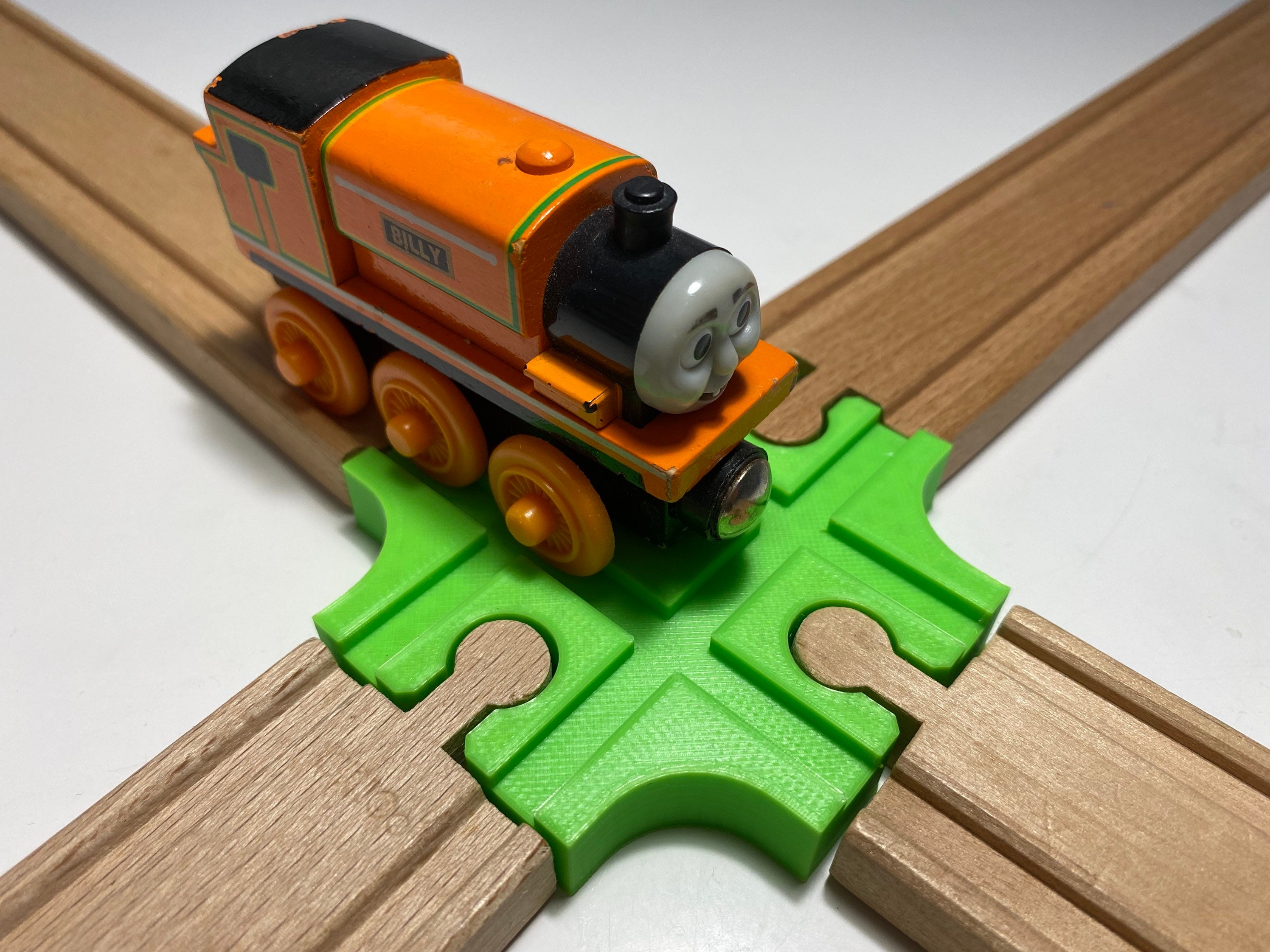 BRIO locomotives en bois à thème à collectionner (1 pièce)