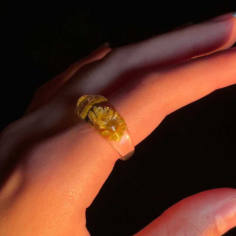 Colorful Rings Gift for her Everyday Rings Transparent Acrylic Resin Dried Flower Ring Fashion Ring Acrylic Ring Minimalist Ring