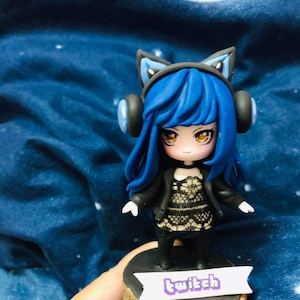 Custom Twitch Figurines from photo, Personalized Game Clay Figurines, Chibi Clay Figurines, Custom Vtuber, Wedding Cake Topper
