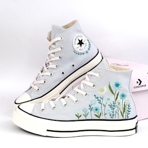 Custom Wedding Converse Embroidered Flowers ,Wedding Flowers Embroidered Shoes, Bridal Flowers Embroidered Sneaker, Custom Sneaker With Name