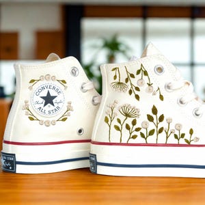 Custom Embroidered Wedding Converse, White Flowers Embroidered Sneakers for Bride, Embroidered Wedding Reception Shoes, Wedding Gifts
