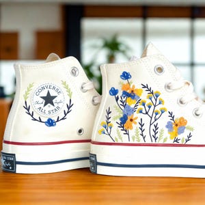 Custom Embroidered Wedding Converse, White Flowers Embroidered Sneakers for Bride, Embroidered Wedding Reception Shoes, Wedding Gifts